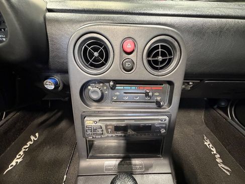 Used 1991 MAZDA MX-5 Miata RWD image 21