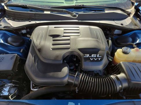 Used 2022 Chrysler 300 Touring L w/ Comfort Group image 4