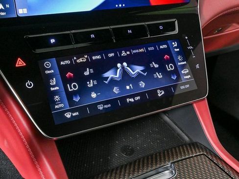 New 2025 Maserati Grecale Folgore image 17