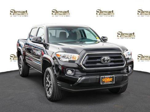 Used 2021 Toyota Tacoma SR5 image 3
