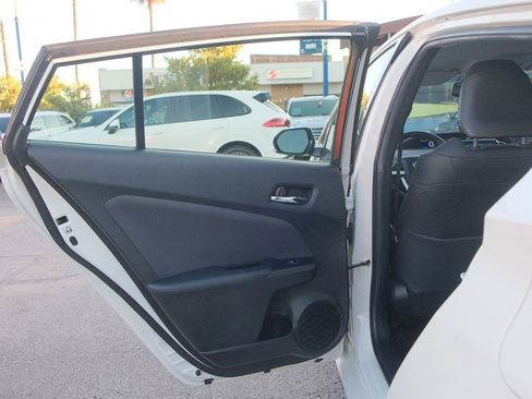 Used 2017 Toyota Prius Prime Advanced image 34