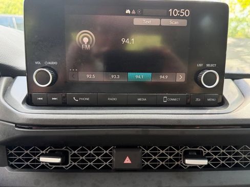 Certified 2023 Honda Accord EX image 23