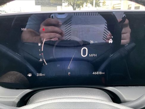 Used 2024 Buick Encore GX Sport Touring image 23