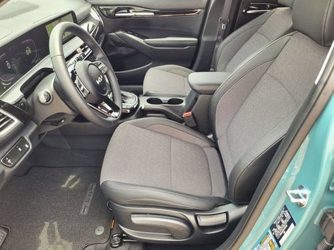 New 2026 Kia Seltos S FWD image 8