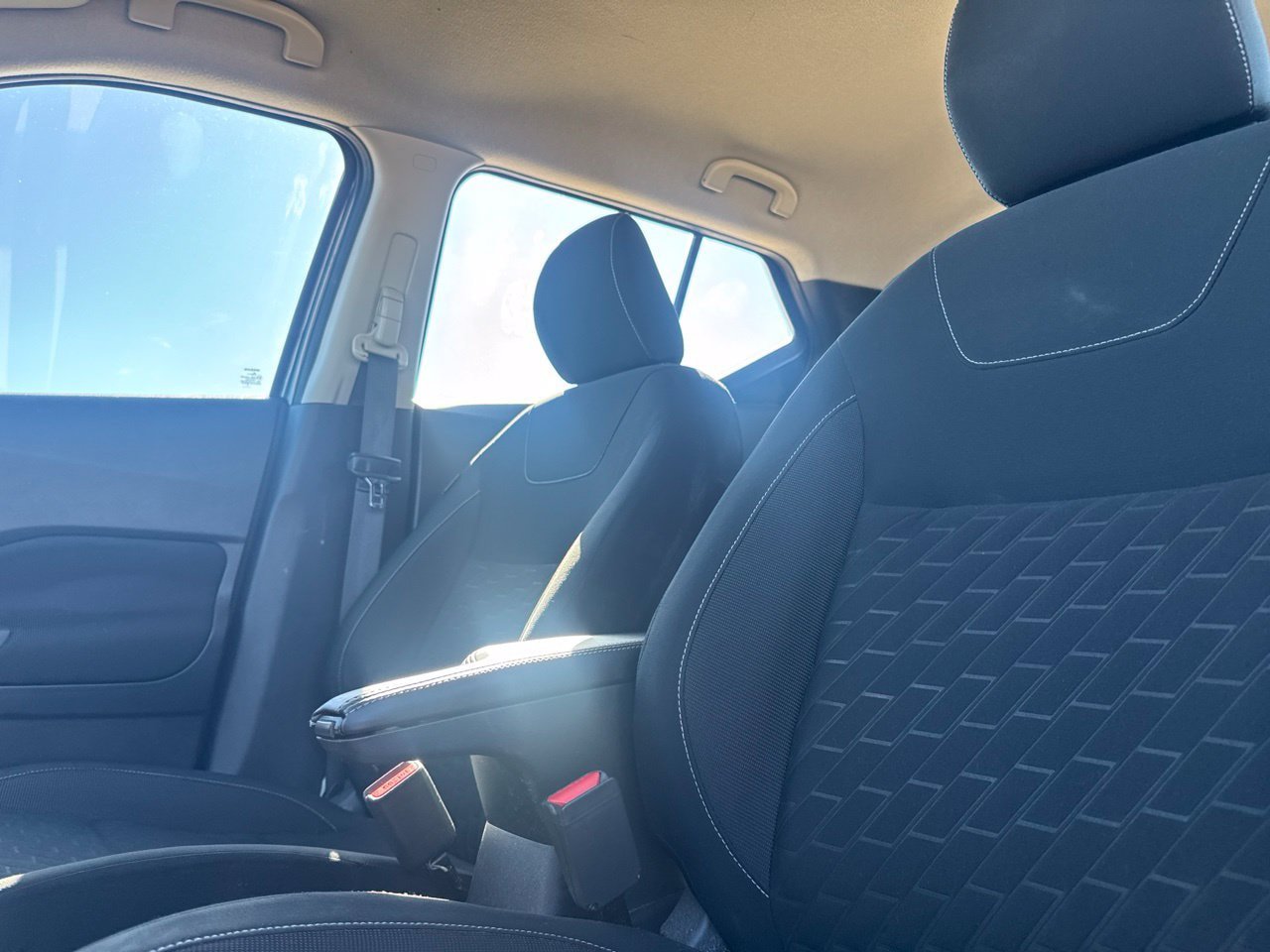 Certified 2021 Nissan Kicks S FWD image 54
