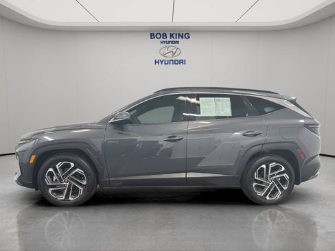 Certified 2026 Hyundai Tucson Limited FWD image 2