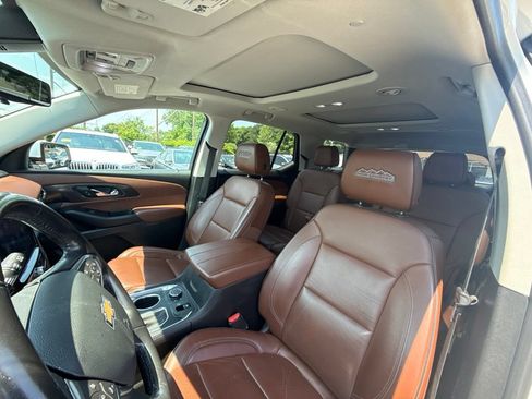 Used 2020 Chevrolet Traverse High Country w/ LPO, 'HIT The Road' Package AWD/4WD image 15