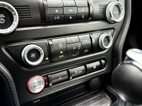 Used 2020 Ford Mustang GT image 32