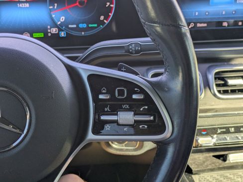 Used 2021 Mercedes-Benz GLS 450 4MATIC image 20