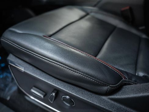 Certified 2023 Ford F150 Lariat w/ Equipment Group 502A High image 46