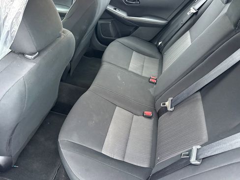 Used 2024 Nissan Sentra SV image 9