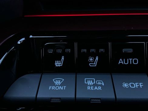 New 2026 Toyota Prius Plug-In Hybrid image 28