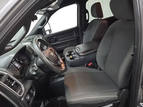 Used 2024 RAM 3500 Tradesman w/ Chrome Appearance Group AWD/4WD image 29