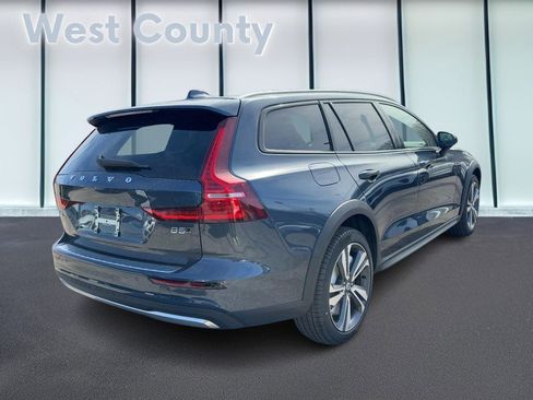 New 2026 Volvo V60 B5 Cross Country Plus w/ Climate Package image 3