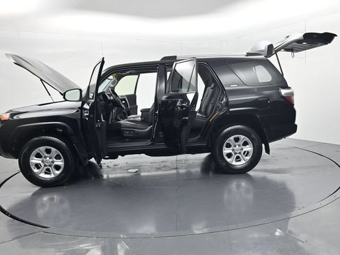 Used 2021 Toyota 4Runner SR5 Premium w/ Moonroof Package AWD/4WD image 69