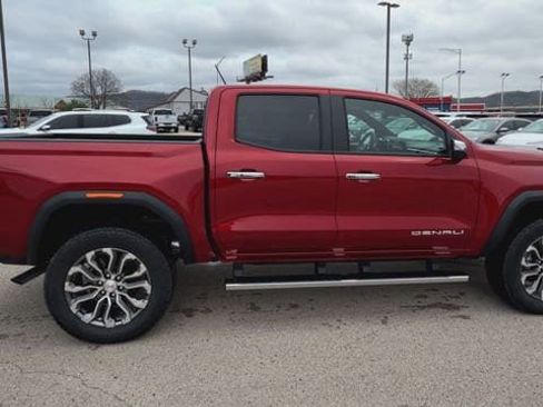 New 2026 GMC Canyon Denali image 9