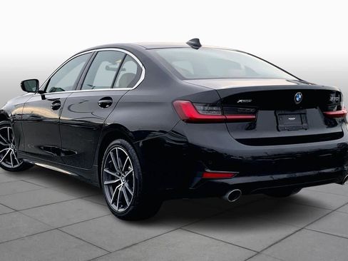 Used 2022 BMW 330i xDrive Sedan w/ Premium Package image 11