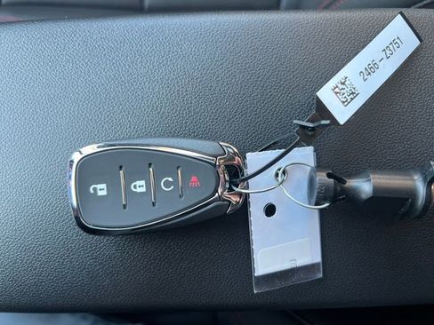 New 2026 Chevrolet Trax RS w/ Sunroof Package image 25