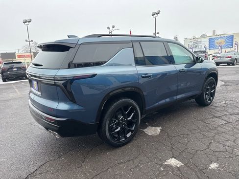 New 2026 Chevrolet Traverse RS image 9
