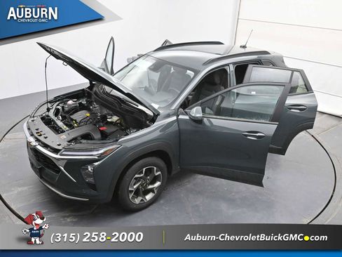 New 2026 Chevrolet Trax LT w/ LT Convenience Package image 33