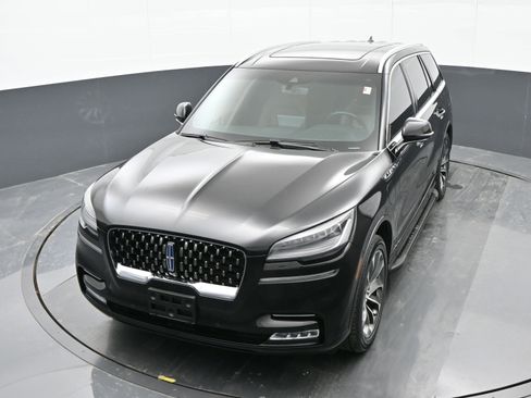 Used 2021 Lincoln Aviator Grand Touring w/ Elements Package Plus image 38