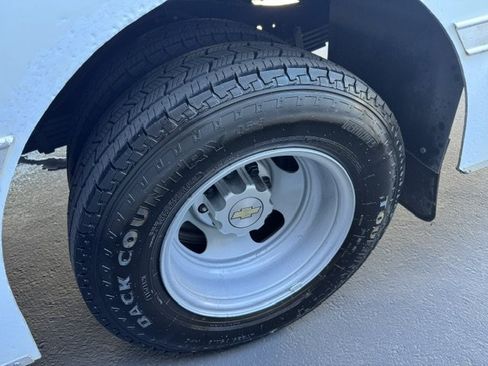 Used 2021 Chevrolet Express 3500 w/ Power Convenience Package RWD image 24