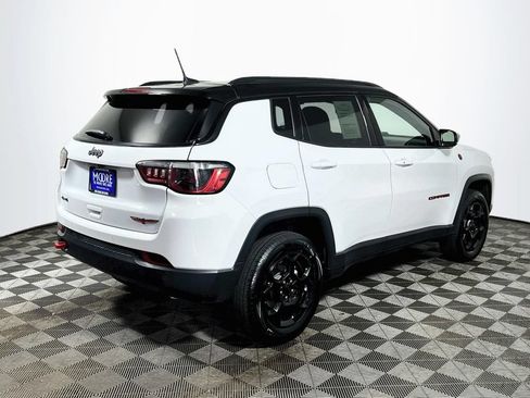 Used 2024 Jeep Compass Trailhawk AWD/4WD image 7