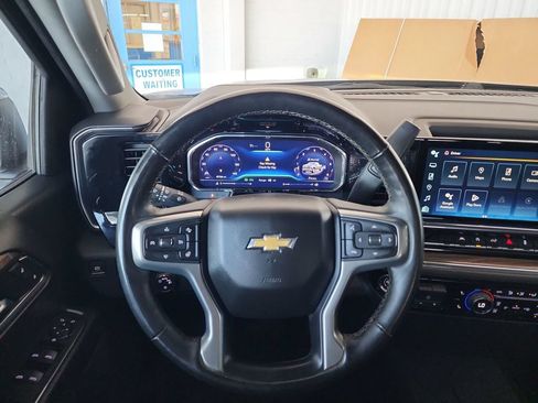 Used 2024 Chevrolet Silverado 1500 LT AWD/4WD image 19
