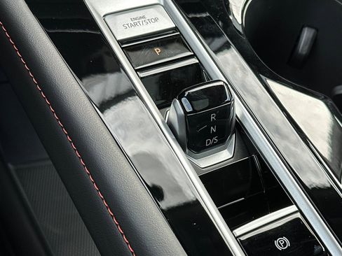 New 2025 Volkswagen Atlas Peak Edition SE image 21