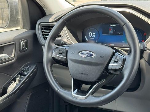 Used 2023 Ford Escape Active w/ Tech Pack #2 AWD/4WD image 12