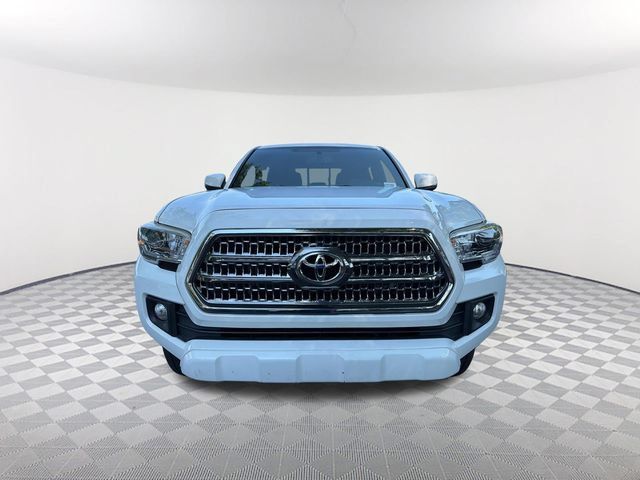 Used 2016 Toyota Tacoma TRD Off-Road w/ Premium & Technology Package RWD image 2