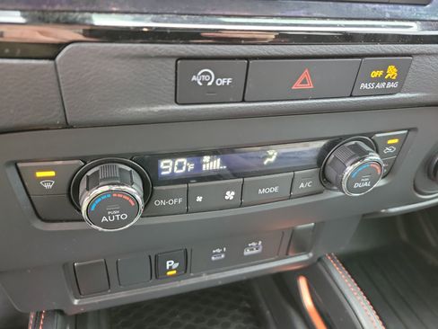 Used 2023 Nissan Frontier Pro-X w/ Technology Package RWD image 17