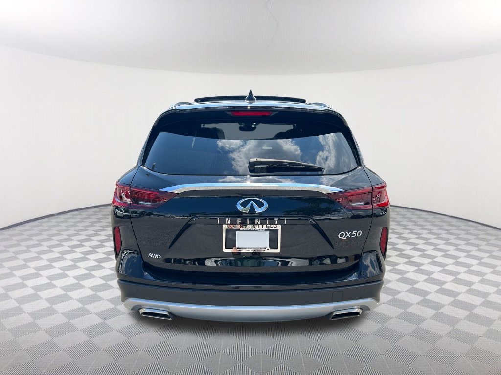 Certified 2025 INFINITI QX50 Luxe AWD/4WD image 6