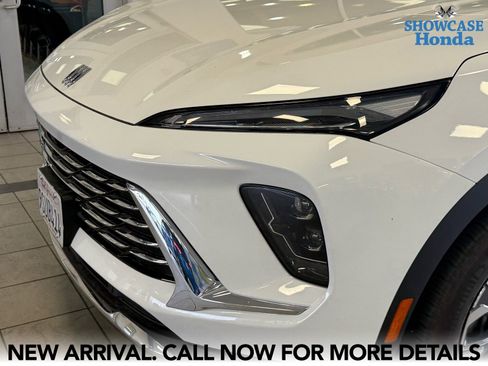 Used 2025 Buick Envision Preferred image 9