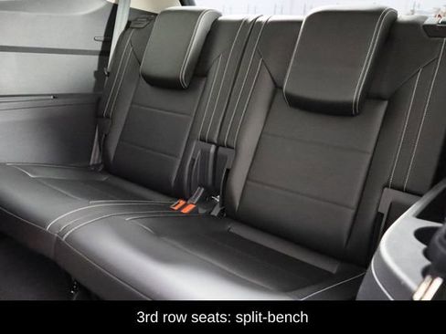 Used 2023 Volkswagen Atlas SE image 18