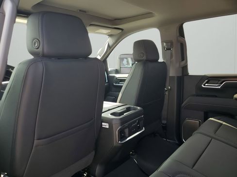 New 2026 GMC Sierra 2500 Denali w/ Denali Reserve Package image 23