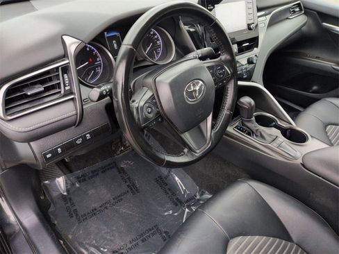 Used 2023 Toyota Camry SE image 11