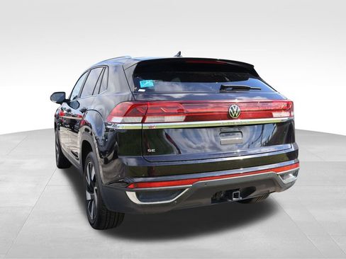 Used 2025 Volkswagen Atlas Cross Sport SE FWD image 21