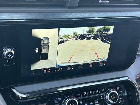 Certified 2025 GMC Sierra 1500 AT4 w/ AT4 Premium Package AWD/4WD image 32