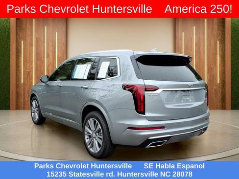 Certified 2024 Cadillac XT6 Premium Luxury w/ Technology Package FWD image 33