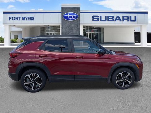 Used 2022 Chevrolet TrailBlazer RS FWD image 3