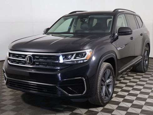 Used 2021 Volkswagen Atlas SE w/ Panoramic Sunroof Package AWD/4WD image 9