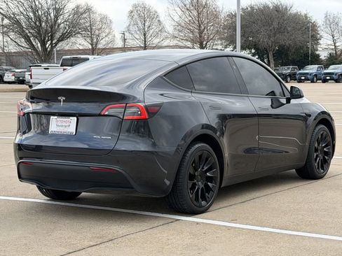 Used 2024 Tesla Model Y Long Range image 4