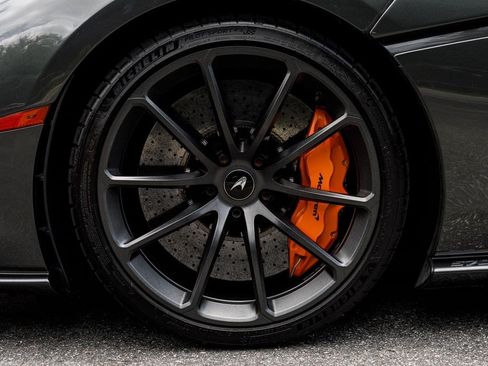 Used 2019 McLaren 570S Spider RWD image 36