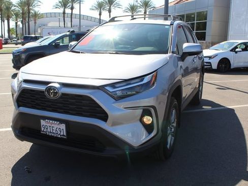 Certified 2025 Toyota RAV4 XLE FWD image 4