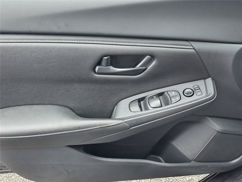 Used 2025 Nissan Sentra S FWD image 24