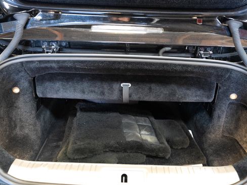 Used 2020 Rolls-Royce Dawn image 90