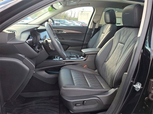 Used 2023 Buick Envision Avenir image 14