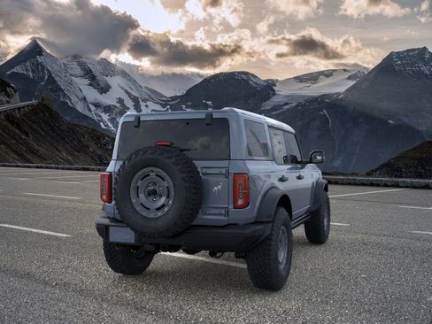 New 2025 Ford Bronco Badlands image 8