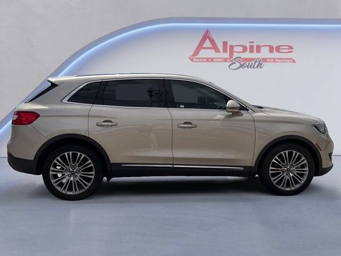 Used 2017 Lincoln MKX Reserve w/ Driver Assistance Package AWD/4WD image 6